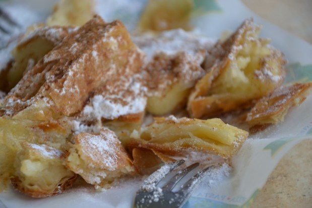 Bougatsa
