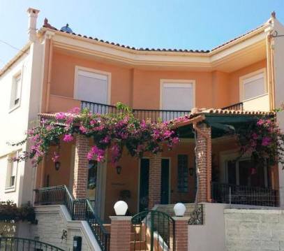 Psaromoura Residence